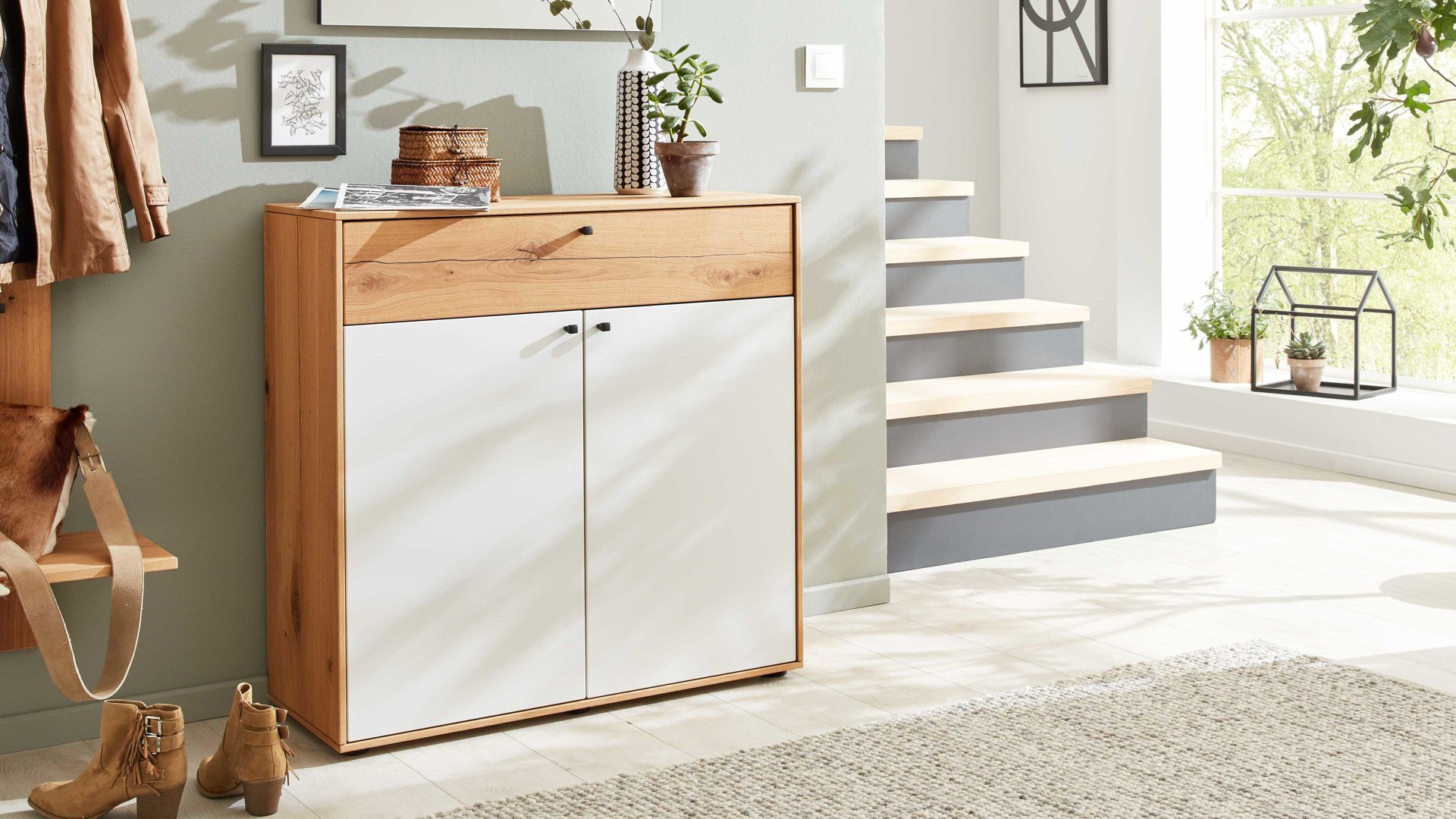 Interliving Garderoben Serie 6007 – Highboard 640704, Weißer throughout Highboard Für Schlafzimmer Mit Kleiderstange